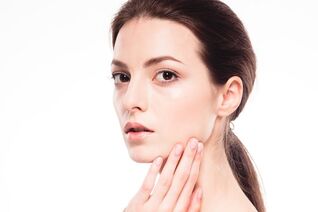 pemulihan dan peremajaan turgor permukaan kulit wajah
